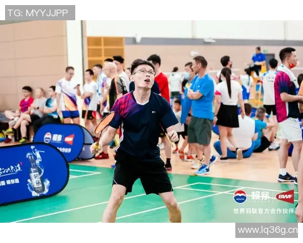 深圳羽毛球队灵活性变革引发热议助力运动员全面发展与竞技水平提升 深圳羽毛球队灵活性变革引发热议助力运动员全面发展与竞技水平提升